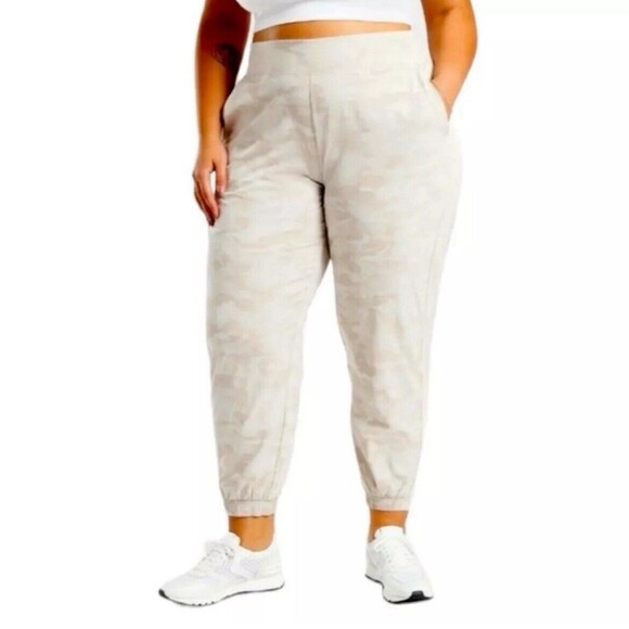 NWT Athleta Brooklyn Camo Jogger Pants Tan Cream Plus Size 24 - Picture 1 of 11